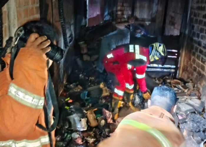 Kebakaran di Gunung Menang, Nek Cik Dah Tewas Terpanggang