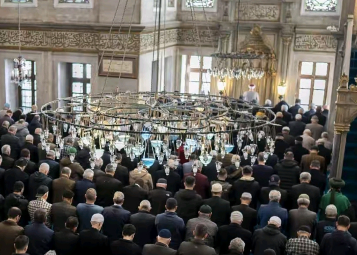 Rahasia Keutamaan Sholat Idul Fitri yang Dijelaskan Ustadz Abdul Somad