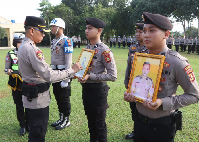 Terbukti Langgar Pidana dan Desersi, Dua Anggota Polres Banyuasin Dipecat
