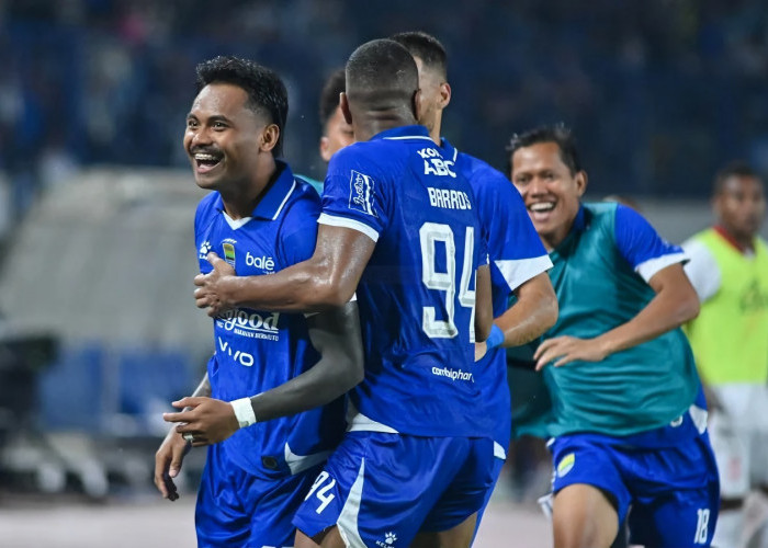 Sejarah! Persib Cetak Hat-trick Juara Super League 