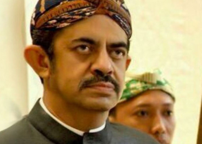 Riza Chalid Gesit dan Masih Buron, Kejagung Didesak untuk Fokus Kejar Tersangka Korupsi Minyak!