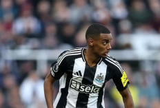 Ngak Ada Duit, Barca Nekat Dekati Penyerang Newcastle Seharga Rp2 Triliun