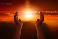 Jangan Simpan Benda Ini Doa Bisa tidak Dikabulkan, Simak Penjelasan Ustadz Adi Hidayat 