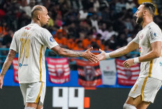 Thomas Doll Suka Eksperimen Lini Depan, Siapa Yang Jadi Pilihan di Laga Resmi?   