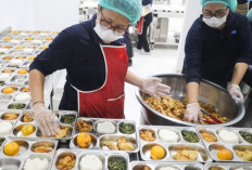 Heboh! Mahasiswa dan Guru Honorer Gugat Program Makan Bergizi Gratis Rp223 Triliun ke MK