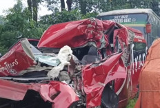 Innalillahi! Kecelakaan Maut Travel Daytrans di Tol Cipularang KM 77: 1 Korban Tewas dan 9 Luka-Luka