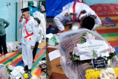 Pilu! Anggota Paskibraka Humbahas Tetap Tegar Kibarkan Merah Putih Meski Sang Ayah Meninggal Dunia