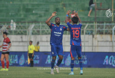  Dahsyat! Arema FC Mengamuk, Pesta Gol Usai Sikat PSS Sleman dengan Skor 6-2