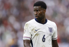 Michael Owen Sarankan Liverpool Rekrut Guehi 