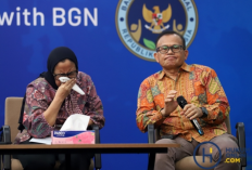 Wakil BGN Menangis dan Meminta Maaf Saat Akui Ribuan Anak Keracunan Program MBG, Janji Tanggung Jawab Penuh 