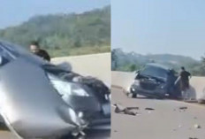 Kecelakaan Mobil Innova Tabrak Truk di Tol Semarang-Solo hingga Kap Mesin Lepas, Diduga Pengemudi Mengantuk!