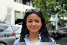 Nirina Zubir Terlihat Adu Mulut dengan Pengacara Eks Art Ibunya! Begini Kronologi Awal Kasus Mafia Tanah..