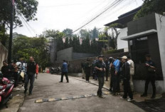 KPK Geledah Rumah Ridwan Kamil Terkait Dugaan Kasus Bank BJB dan Sita 1 Motor Royal Enfield