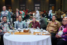 Pj Gubernur  Elen Setiadi Terima Penghargaan Bapanas Award dari Badan Pangan Nasional