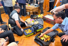  74 Kg Emas Batangan dan Brankas Berisi Rp476 Miliar di Sentul Milik Oknum Jaksa? 
