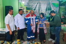 Dukung UMKM Lokal, Ketua Kadin Kota Prabumulih Wajibkan Anggotanya Mengenakan Pakaian Berbahan Serat Nanas 