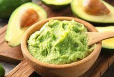 7 Cara Mudah Membuat Pure Alpukat untuk Bayi 8 Bulan, Lembut, Bergizi dan Aman!