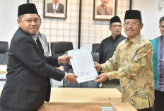 Kemenag Serahkan SK Izin  Ponpes Syuhratul Islam Gelumbang Bersama SK 42 Ponpes Lainnya, Ini Rinciannya