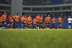 Thomas Doll Soroti 2 Kelemahan Persija, Pemain Tetap Yakin ke 4 Besar Liga 1 2023/2024 meski Terusir ke Bali  