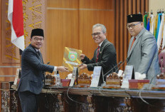 Fraksi – Fraksi DPRD Prov. Sumsel Sampaikan Pandangan Umum terhadap 6 (Enam) Raperda Usul Eksekutif 