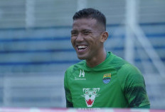 Lama Gak Tanding, Bagaimana Agar Gak Kebobolan? Pelatih Kiper Persib Pesan Ini ke Penjaga Gawangnya  