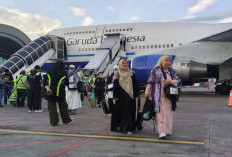 Innalillahi! Jelang Tiba Tanah Air, Jemaah Haji Ini Wafat di Dalam Pesawat!