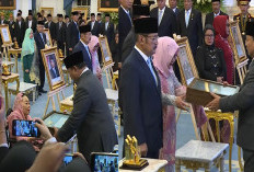 Resmi! Soeharto, Gusdur hingga Marsinah Dapat Gelar Pahlawan Nasional, Cek Daftar Lengkapnya!