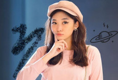 Netizen Penasaran, Segini Harga Mobil Mercy yang Dibeli Livy Renata untuk Hadiah Ultah Maminya!