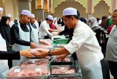 Edan! Ambil Kupon Daging Kurban di Bantar Gebang Diminta Rp 15 Ribu, Netizen: Harus Tindak