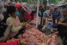 Warga Rela Berdesakan di Pasar, Meski Harga Sembako Naik Jelang Tahun Baru, Berikut Daftar Harganya!