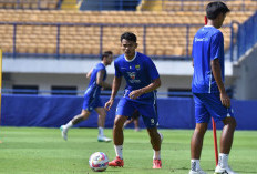 Persib Berencana Andalkan Pemain Cadangan Hadapi Persita dan Persis