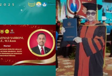 Publik Kaget! Ahmad Sahroni Kini Muncul Pede Bawa Gelar Doktor Hukum Setelah Menghilang 1,5 Bulan