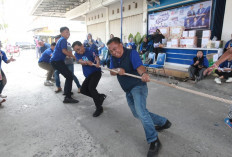 Lomba Rakyat Demokrat Prabumulih Meriah, 'Pak Wo' Ikut Adu Otot, Kader Adu Kompak