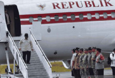 Tutup 2025 di Tenda Pengungsi, Prabowo Awali Tahun 2026 dengan Cek Huntara di Aceh Tamiang