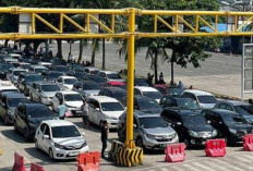 Menumpuk Kendaraan! Puncak Arus Balik Pelabuhan Bakauheni, Tambah Kapal dan Siaga Puluhan Pintu Loket....