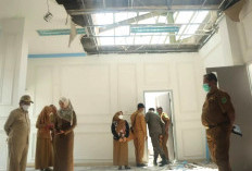 Innalillahi, Dihantam Angin Kencang, Atap Rumah Sakit Tanah Abang Porak Poranda, Bagaimana Kondisi Pasien?