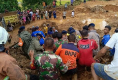 23 Orang Tewas Saat Banjir Melanda Sumbar, Korban Jiwa Terus Bertambah