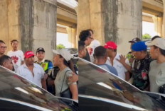 Viral! Cekcok Debt Collector dengan Perempuan Gegara Coba Tarik Kendaraan di Stasiun Whoosh Halim