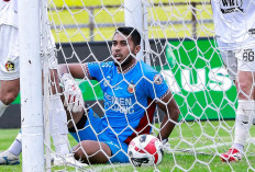 Semen Padang Hancur Lebur, Dibantai Persebaya 0-7! Begini kata Imran Nahumarury