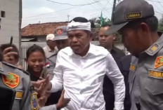 Dedi Mulyadi Beri Bantuan Warga Terdampak Proyek Pelebaran Sungai Bekasi! 