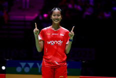 Putri KW Jaga Asa Juara Kejuaraan Dunia 2025, Tantang Akane di Semifinal! 
