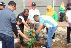 Jajaran Pemasyarakatan Sumsel Tanam Pohon di Lapas Pagar Alam