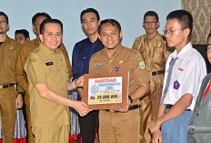 Pj Gubernur Agus Fatoni Janji Segera Renovasi Bangunan Asrama SMAN 3 Kayuagung OKI yang Terbakar