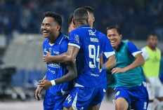 Sejarah! Persib Cetak Hat-trick Juara Super League 