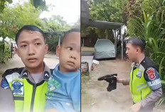 Dengar Jeritan Minta Tolong, Anggota Polres Pesisir Barat Terjun ke Sungai Selamatkan Balita Hanyut
