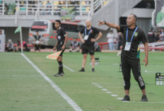 Ngenes! Gombau hanya Bertahan 6 Laga di Persebaya, Ini Penggantinya
