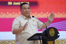 Heboh, KPK Geledah Rumah Dinas Plt Gubernur Riau dan Temukan Uang dari Rupiah sampai Dollar Singapura!