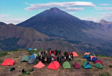 Gegara Sampah, 52 Pendaki Kena Blacklist 5 Tahun Tak Bisa Naik Rinjani! Kok Bisa?
