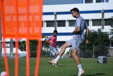 Perpanjang Kontrak 2 Tahun, Tantangan Ini Menunggu Bojan Hodak Bersama Persib 