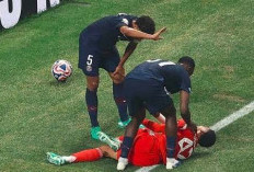 Tak ada Simpati Cedera Jamal, Kiper Munchen  Manuel Neuer Langsung Labrak Donnarumma 